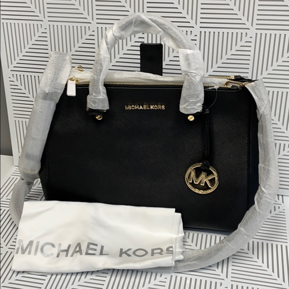 NWT MICHAEL KORS Sutton Satchel purse black gold